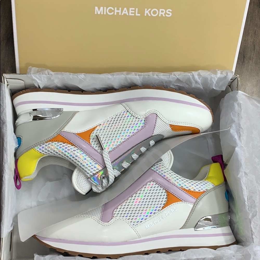 MICHAEL KORS WILMA TRAINER METALLIC PU OPT/SILVER - Picture 4 of 16